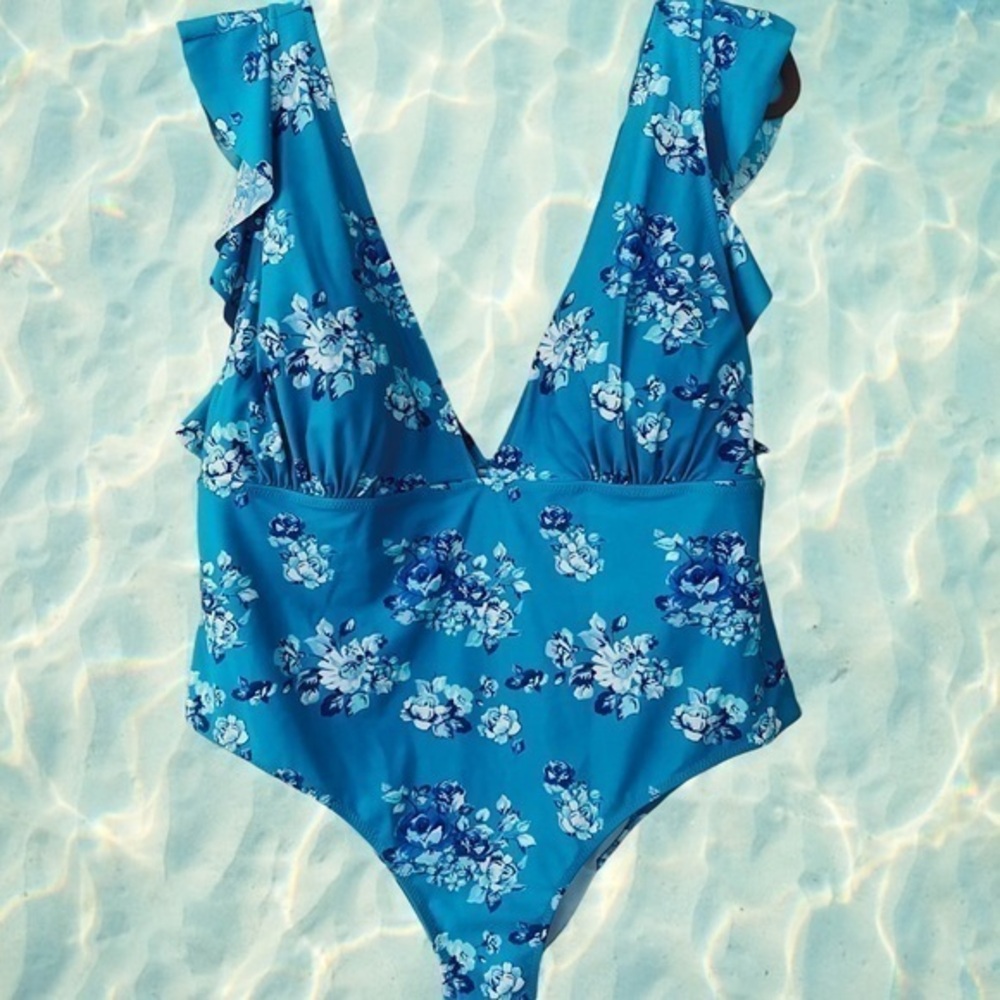 Cupshe Swimsuit